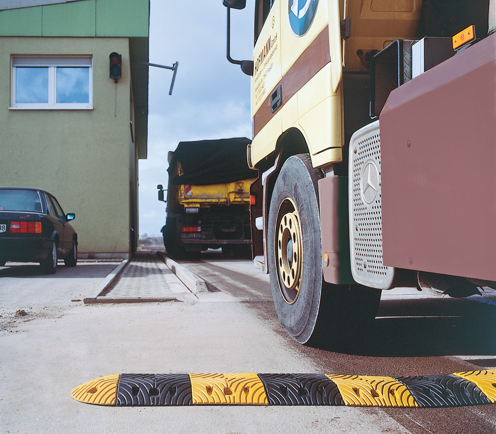 Gummischwelle TopStop Kautschuck Ausfahrten sichern