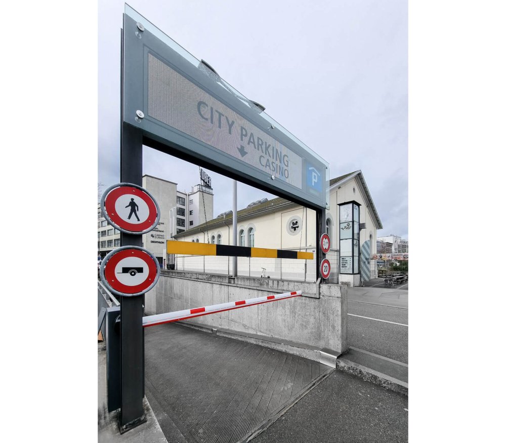 Contrôle d'accès au parking souterrain avec LED