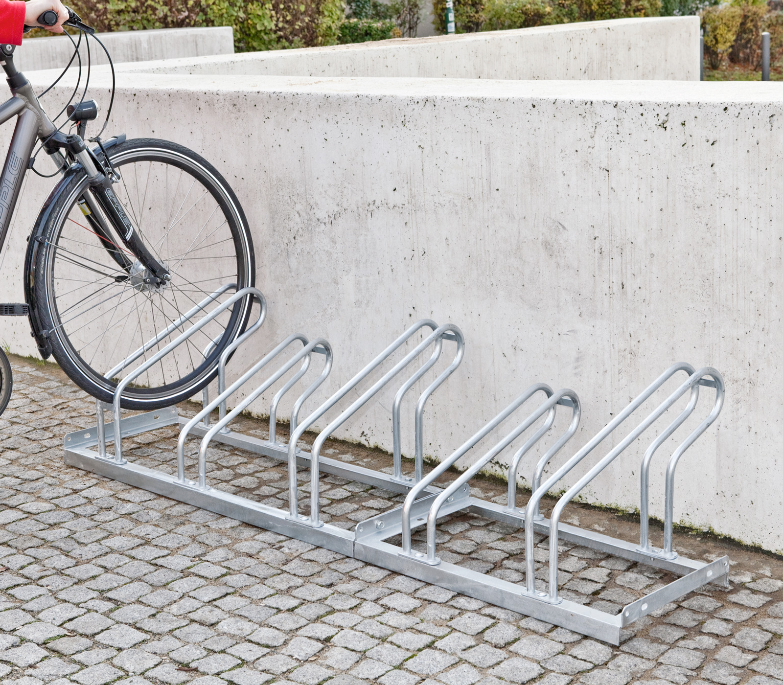 Veloständer gerade einseitig auch für Scheibenbremsen