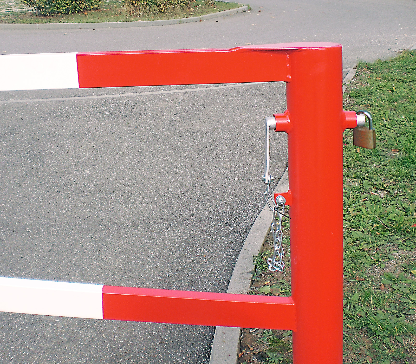 Fermeture par boulon avec cadenas