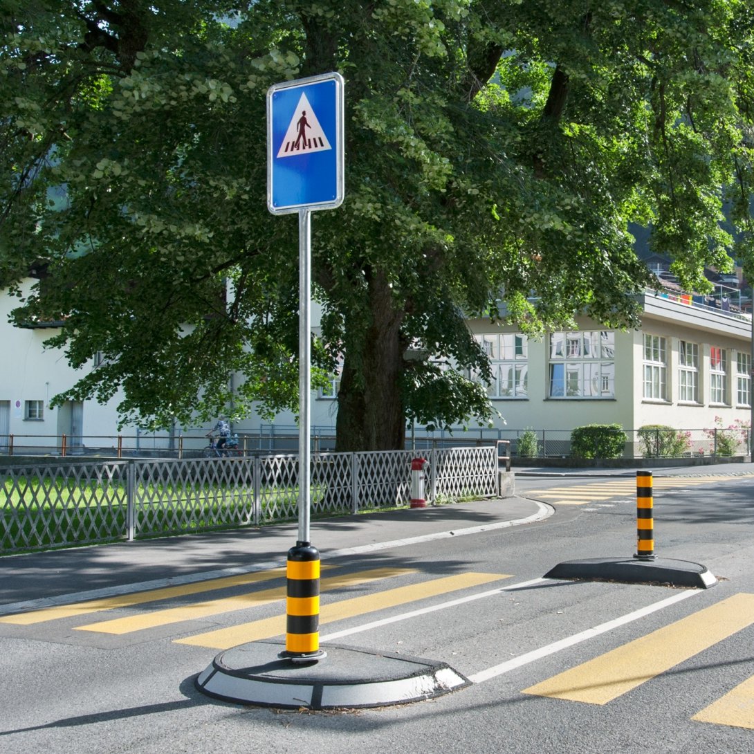 verzinkte Signalständer und Rahmen für Schilder